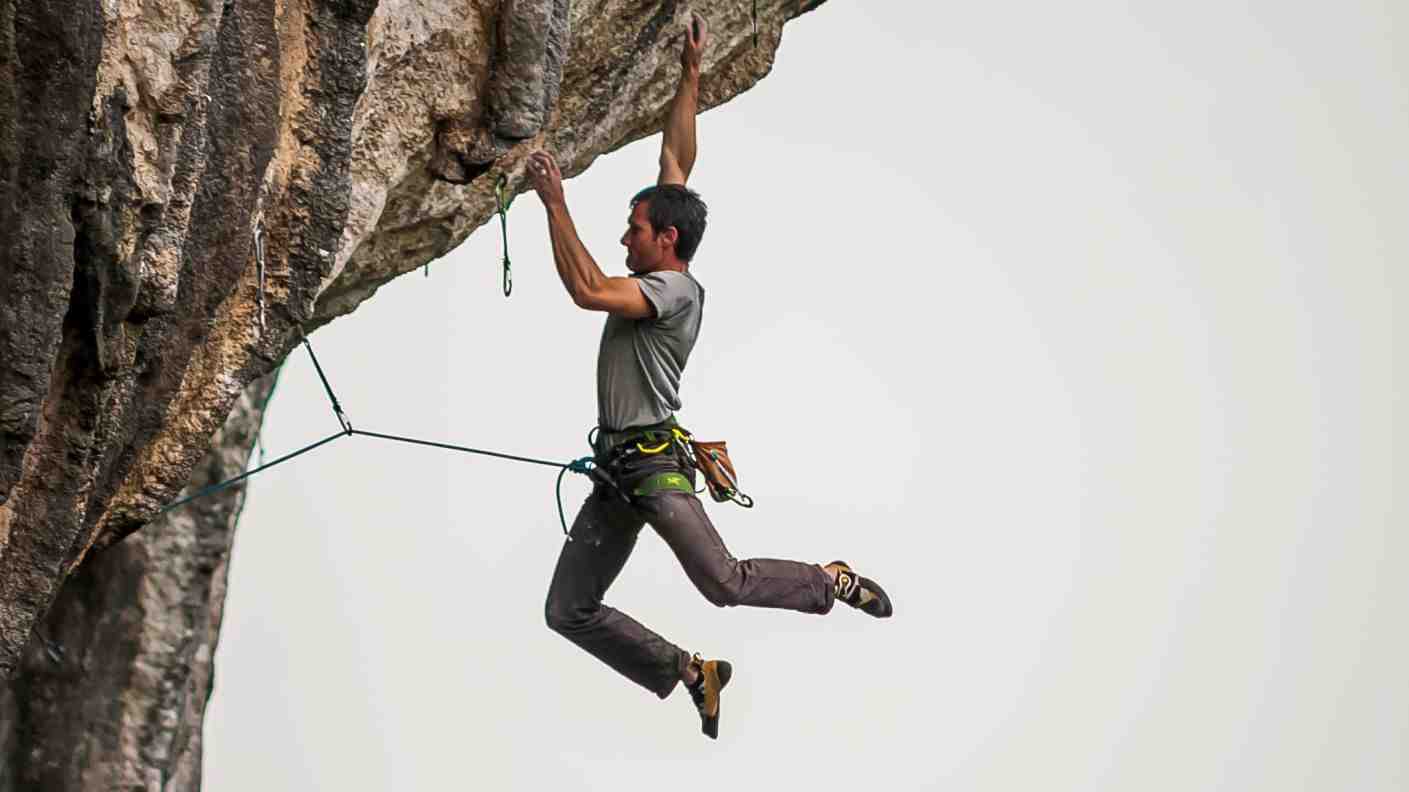 Come arrampicare in sicurezza: intervista a Maurizio Oviglia