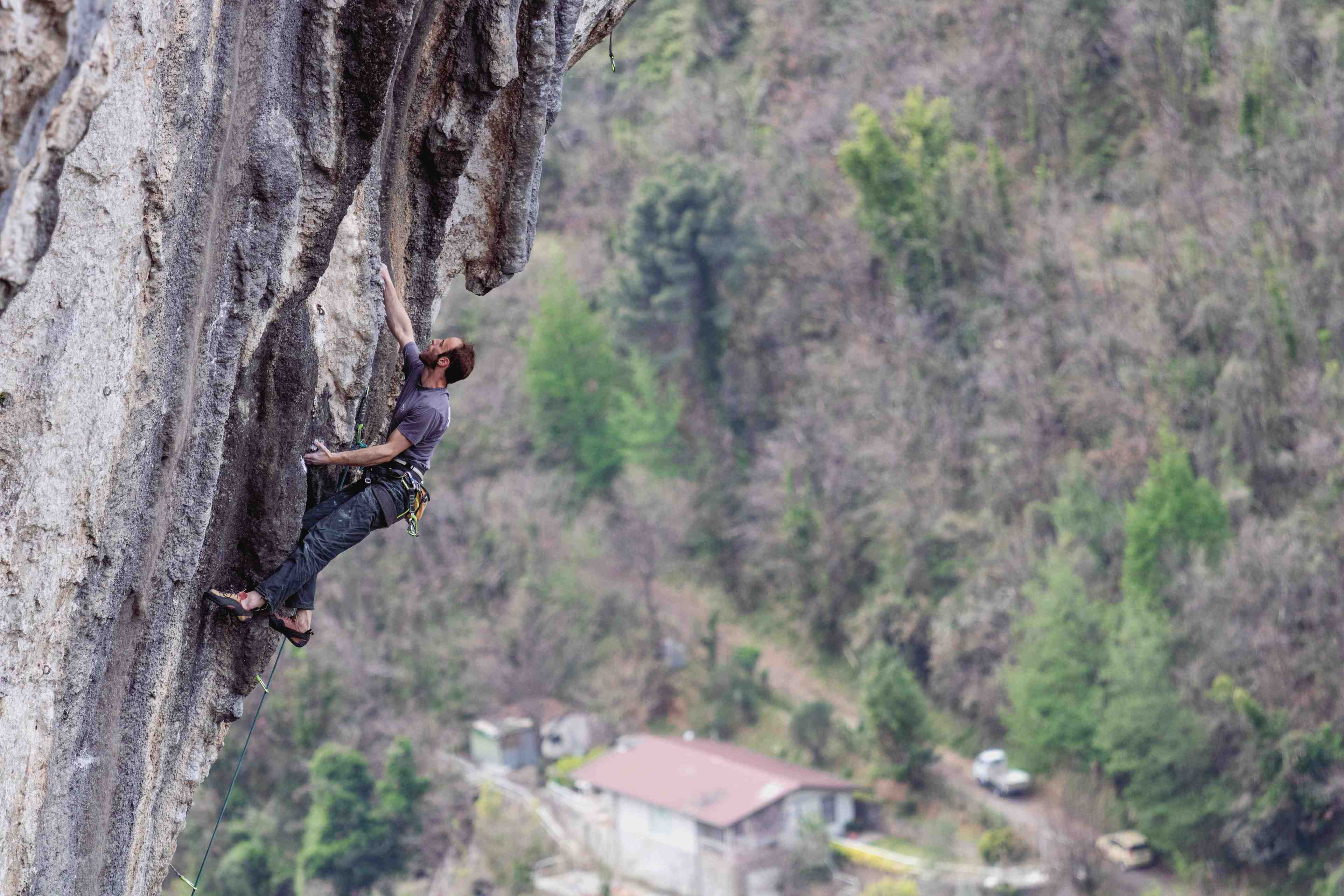 Camaiore: guida all'arrampicata su roccia