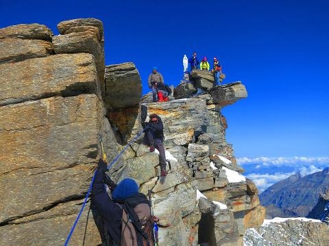 CORSO DI ALPINISMO IN VALLE D'AOSTA - CIMA GRAN PARADISO