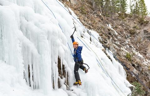 ARRAMPICATA SU GHIACCIO A BANFF E LAGO LOUISE - CANADA