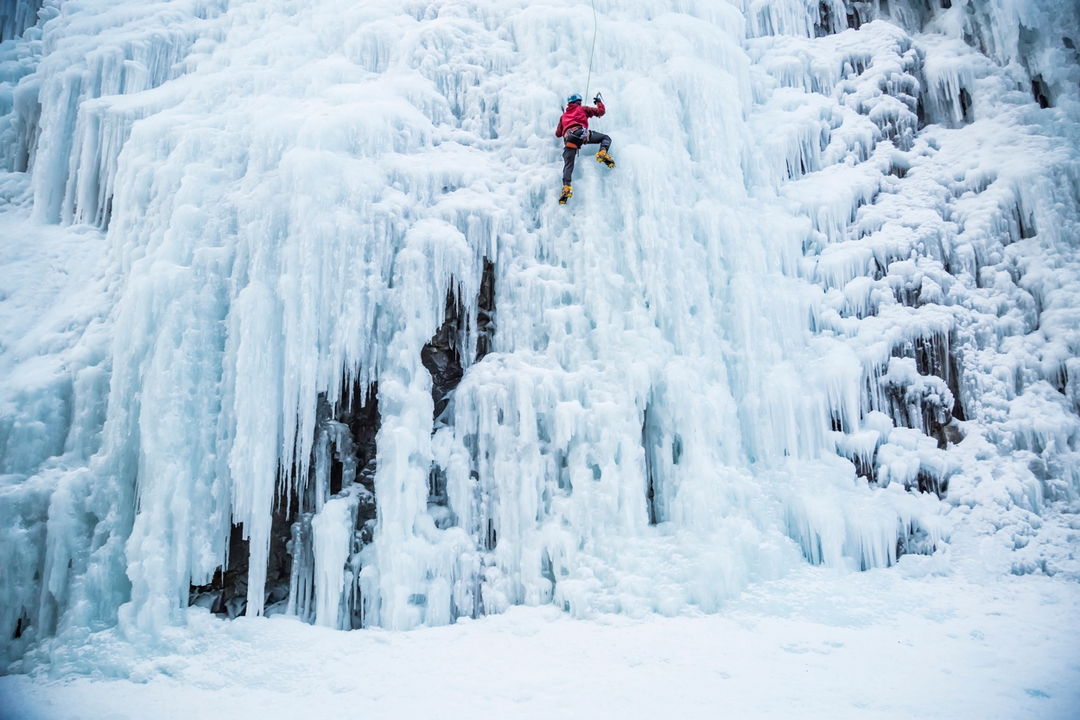 FUORI DALLA RETE: ARRAMPICATA SU GHIACCIO A OURAY