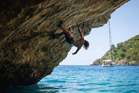 COSTA AMALFITANA: AVVENTURA DI ARRAMPICATA E VELA