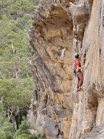 ARRAMPICATA SU ROCCIA NELLA REGIONE DELLA VICTORIA - AUSTRALIA