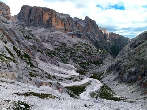 HIKING IN THE DOLOMITES - PALE DI SAN MARTINO